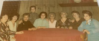 D’Argenzio sisters and sisters in law 